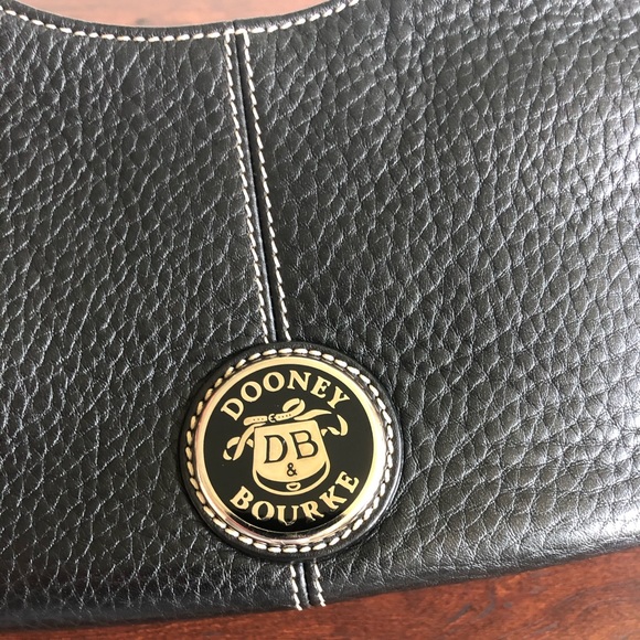Dooney & Bourke leather classic bag *Authentic• - Picture 6 of 8